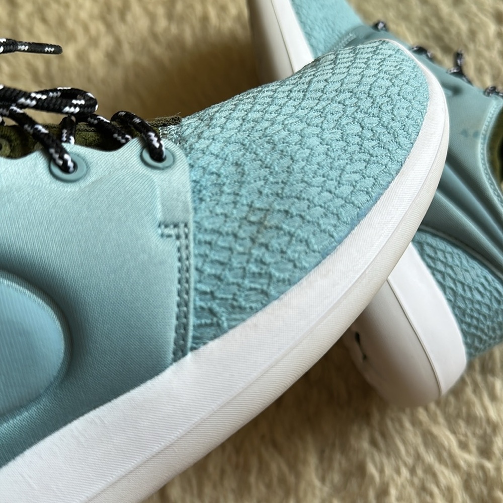 Nike Roshe Two SE Women EUC - Picture 14 of 15